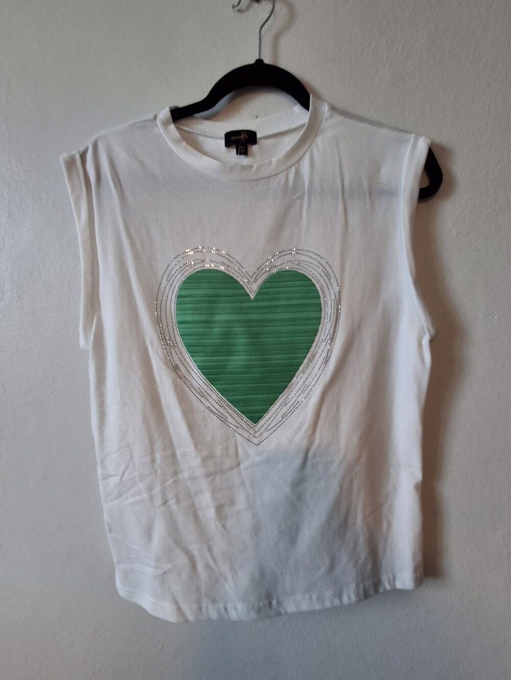 White Sleeveless Tee with Green Heart and Silver Accent
